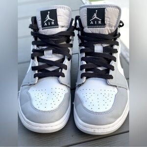 NIKE AIR JORDANS Youth Size 6.5 Grey